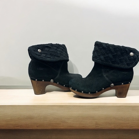 UGG Lynnea Arroyo Weave Boot Size 8, Black Suede - Picture 2 of 9